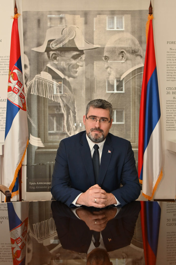 Starović Sramotna i duboko uvredljiva relativizacija Holokausta