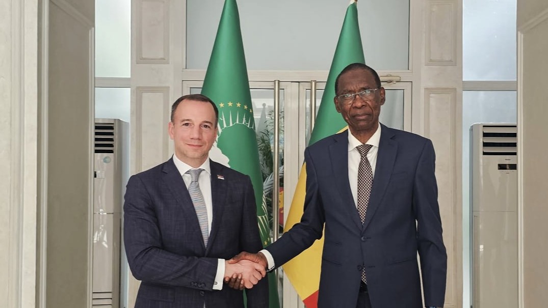 Jović Confers with Senegalese Foreign Minister in Dakar
